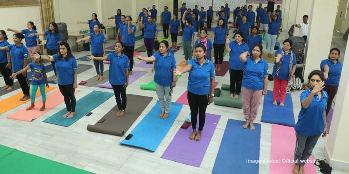 Yoga and Happiness, Park Street, Kolkata